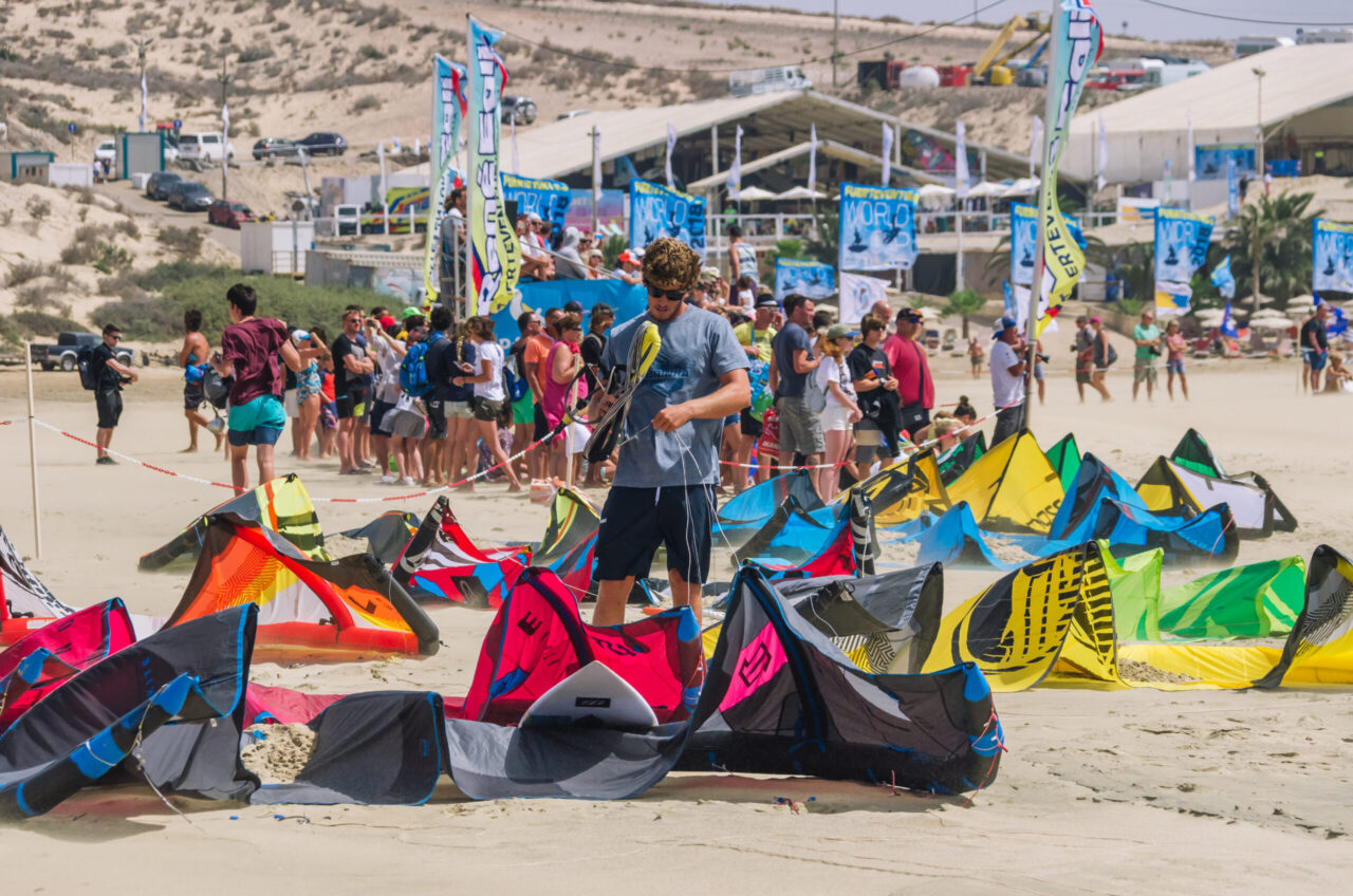 33. Fuerteventura World Cup 2018. GKA Kitesurf Strapless Freestyle. Keahi de Aboitiz. by InsiderFuerteventura