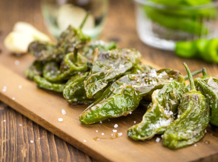 Pimientos de Padron kanarische Küche by InsiderFuerteventura