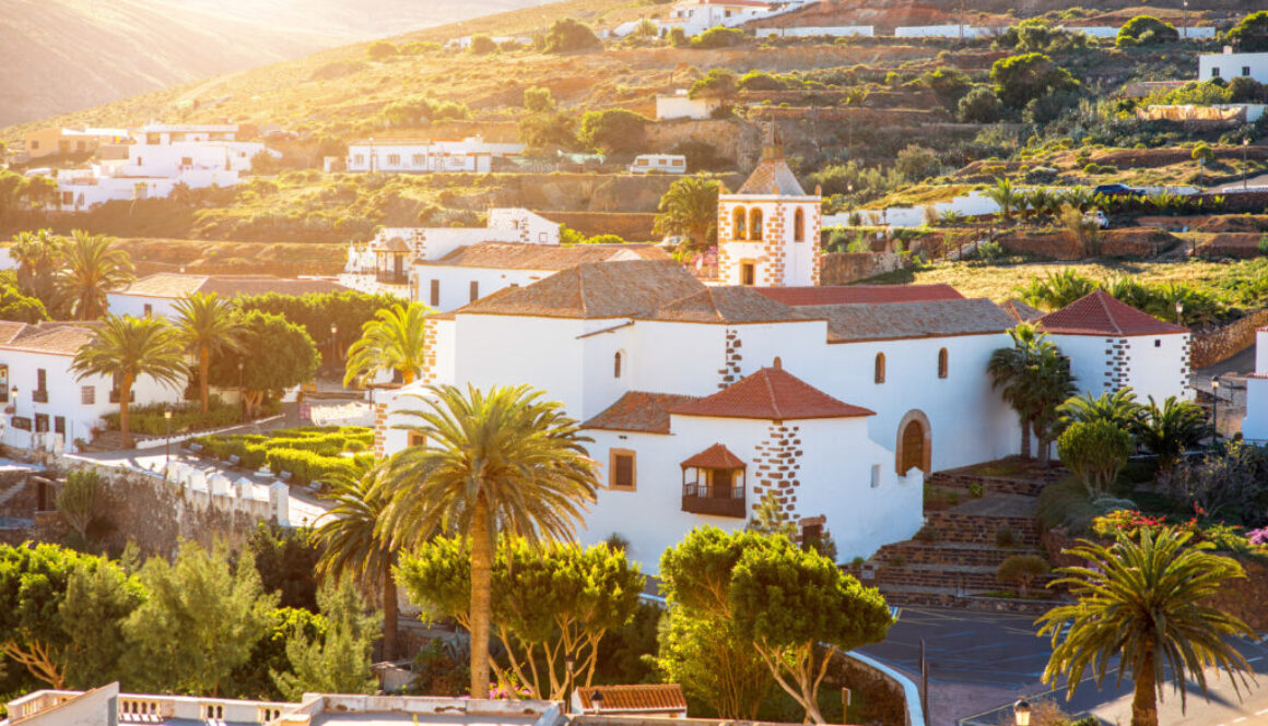 Betancuria frueh morgens Ortschaft by InsiderFuerteventura
