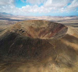 Calederon-Hondo-Vulkan-Lajares-01 by InsiderFuerteventura go guide travel