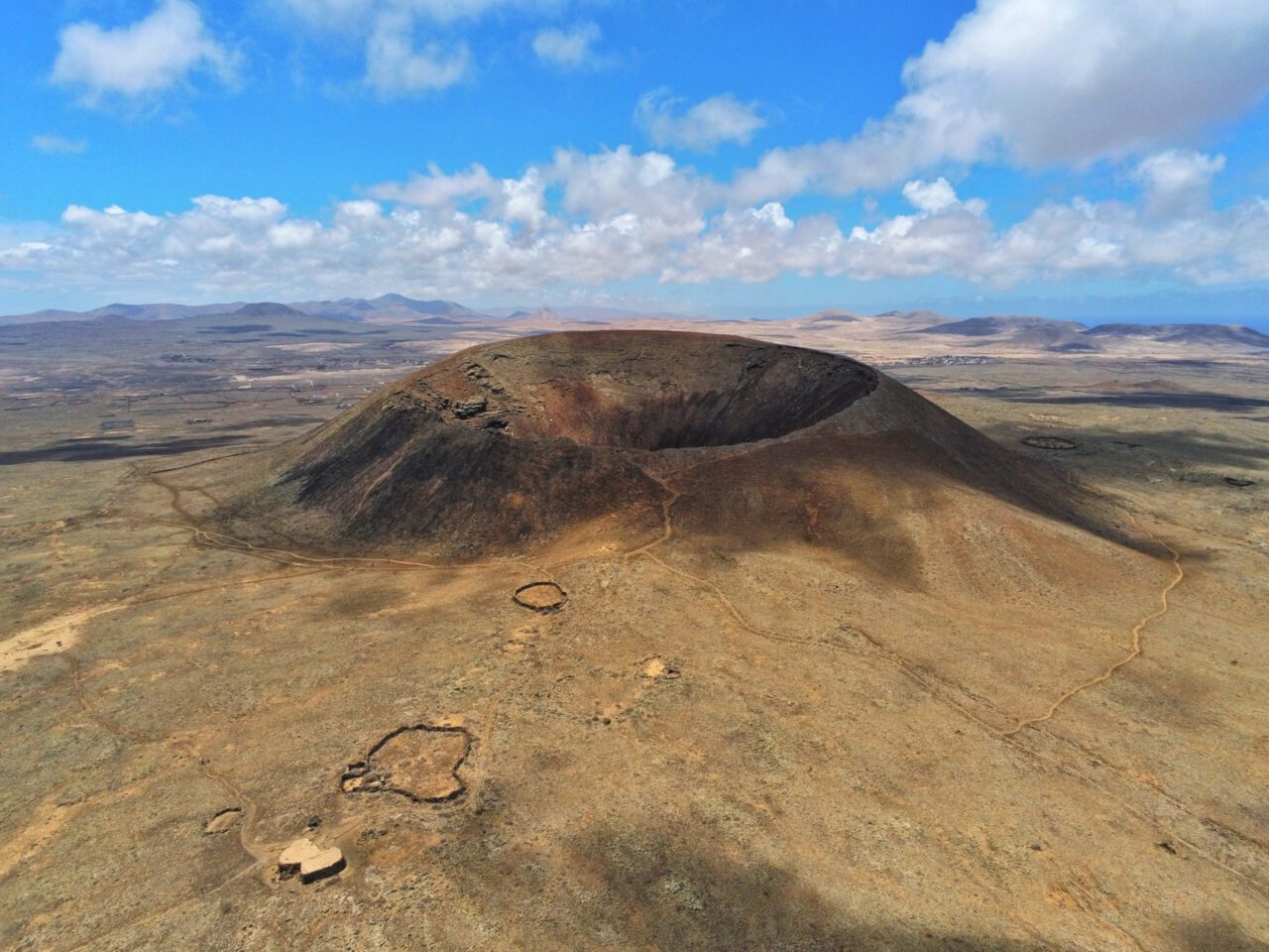 Calederon-Hondo-Vulkan-Lajares-02 by InsiderFuerteventura go guide travel