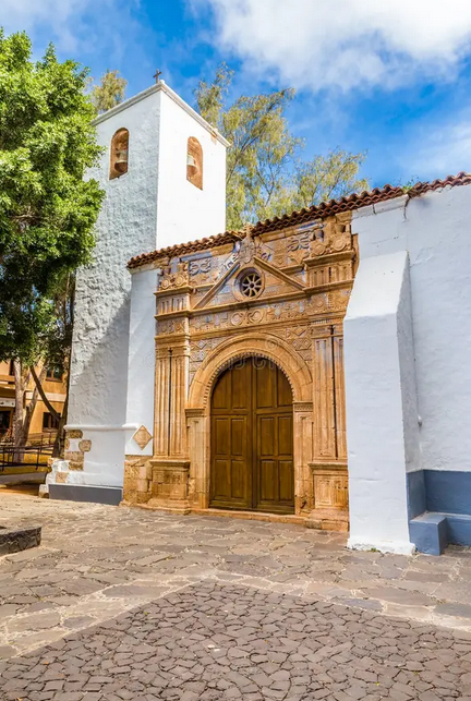 Pajara Kirche by InsiderFuerteventura