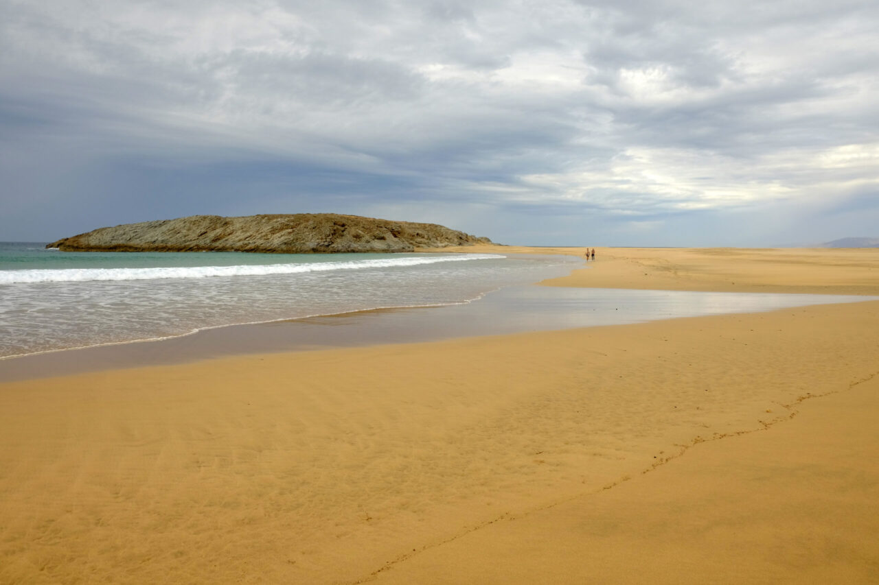 Playa de Cofete El Islote 01 by InsiderFuerteventura