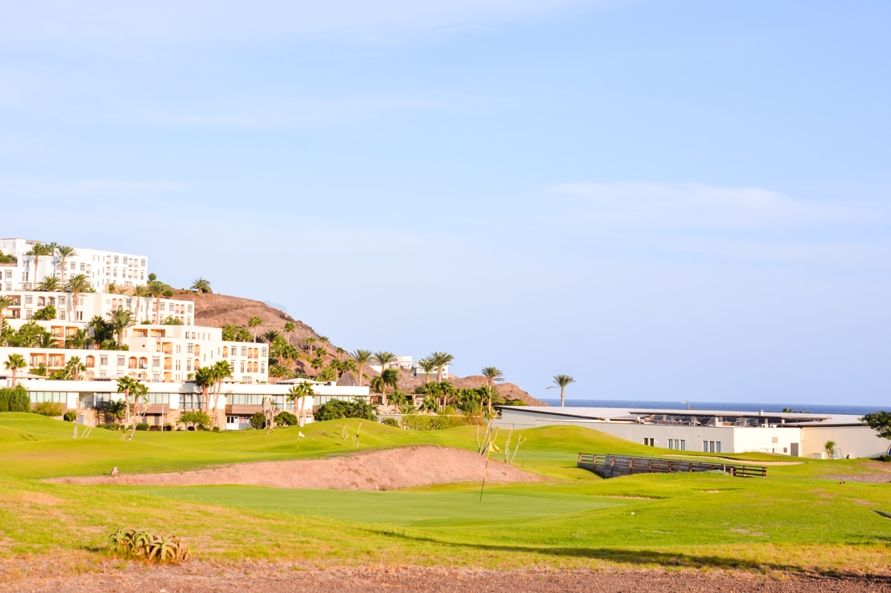 Las Playitas Blick vom Golfplatz auf Ressort by InsiderFuerteventura